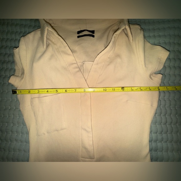Urban Outfitters Beige Ribbed Collared Short Sleeve Romper – Size XS. NWT - Picture 4 of 13